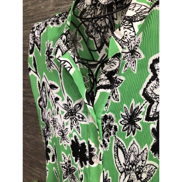 2X Plus Floral Top blouse sleeveless button - Picture 5 of 7